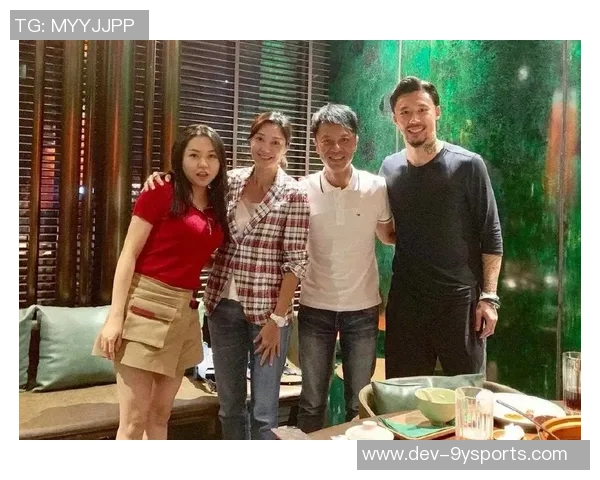 激情四溢的绿茵场上李克勤足球歌带你领略足球的魅力与梦想